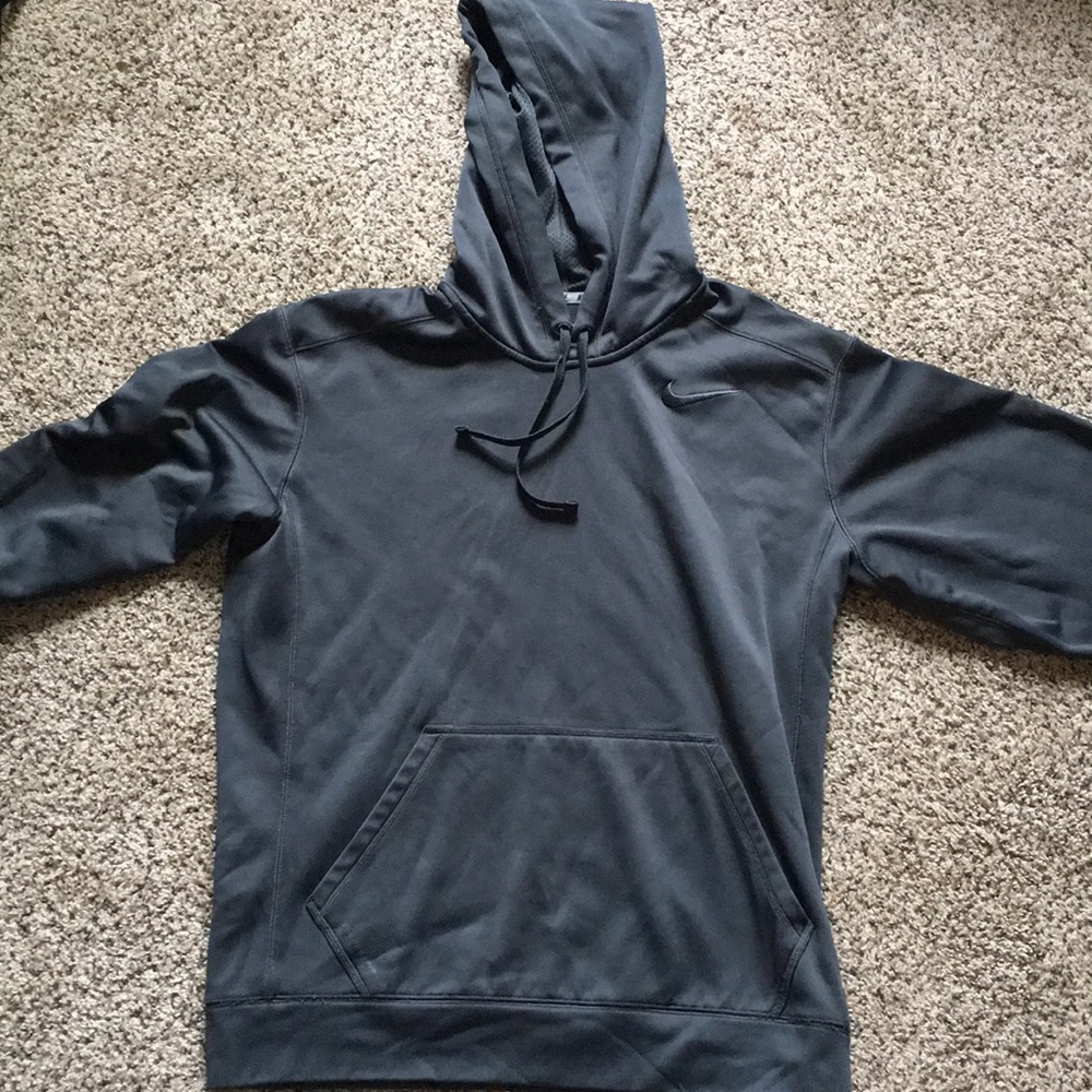 Gray Nike hooded sweatshirt